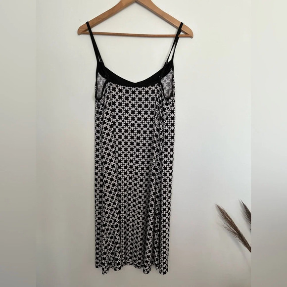 Black and White patterned Slip Dress size XL - Picture 4 of 4